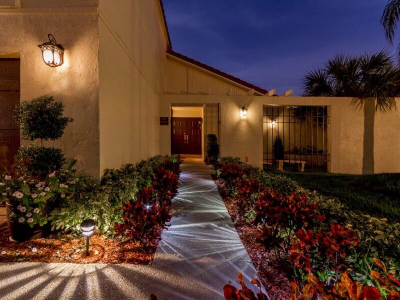 Boca Raton Vacation Villa! Heated/Private Pool! Kosher!